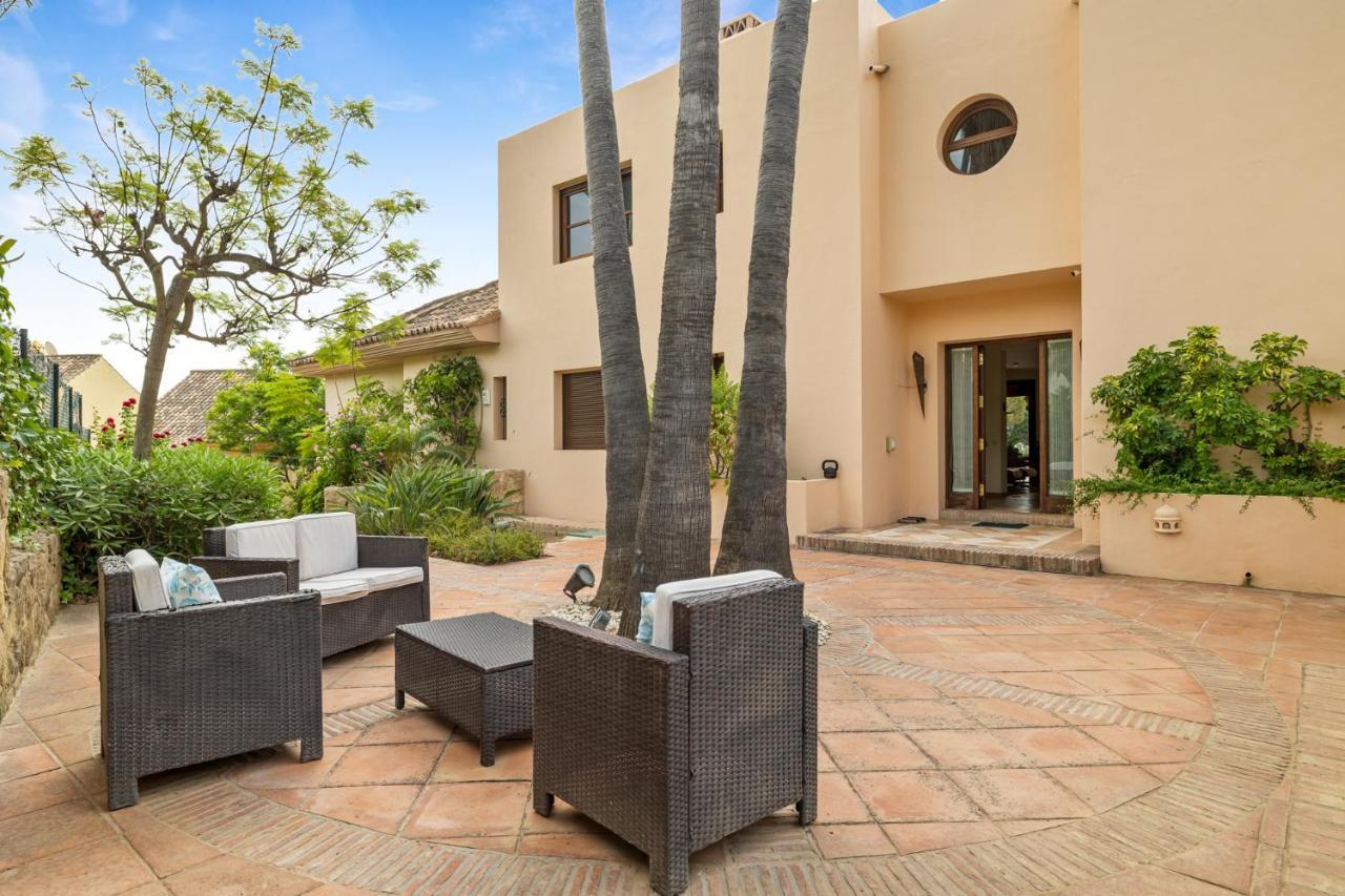 Luxury Villa Robledal By Mabiente - Views Of The Sea And The Golf Course Marbella Kültér fotó