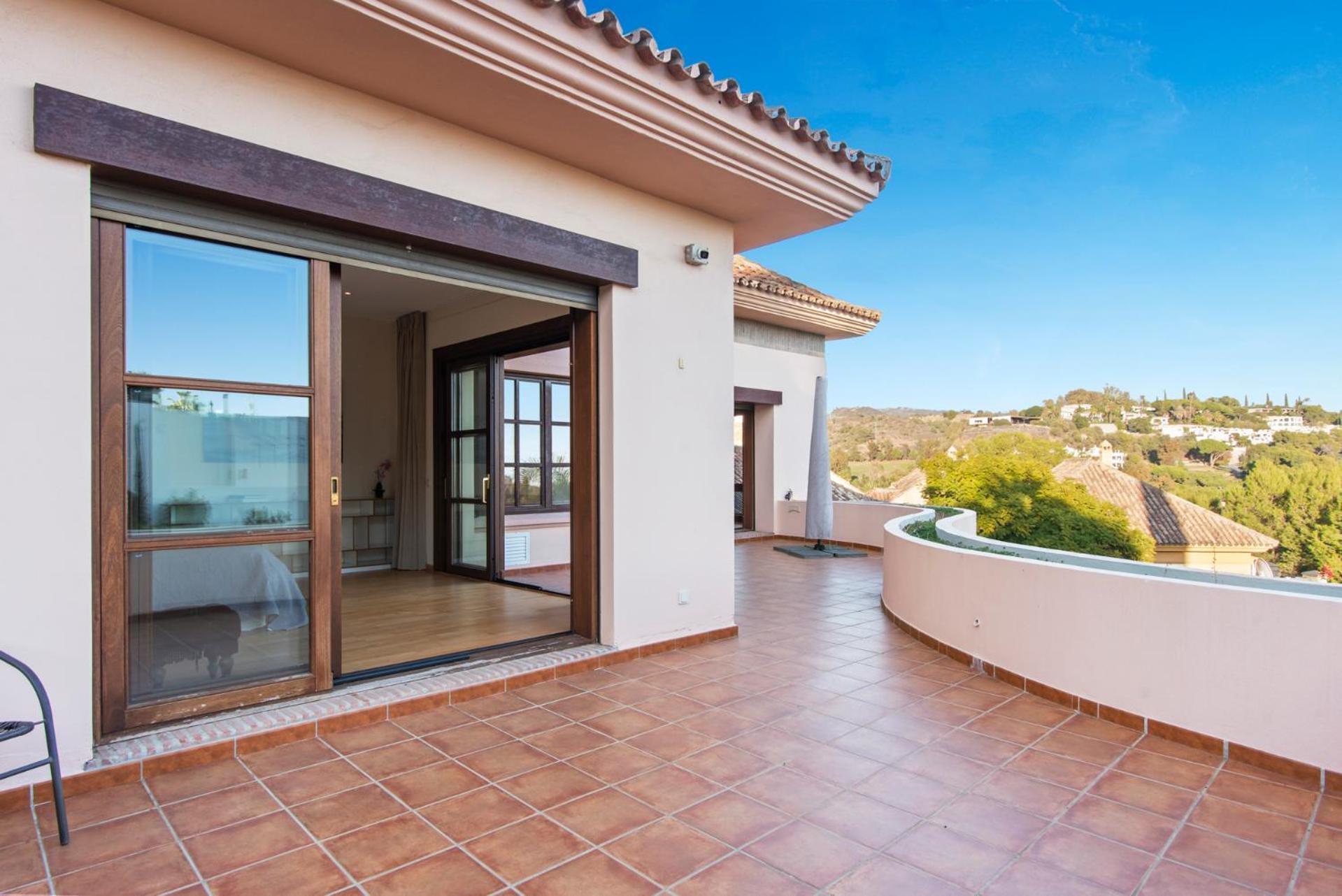 Luxury Villa Robledal By Mabiente - Views Of The Sea And The Golf Course Marbella Kültér fotó