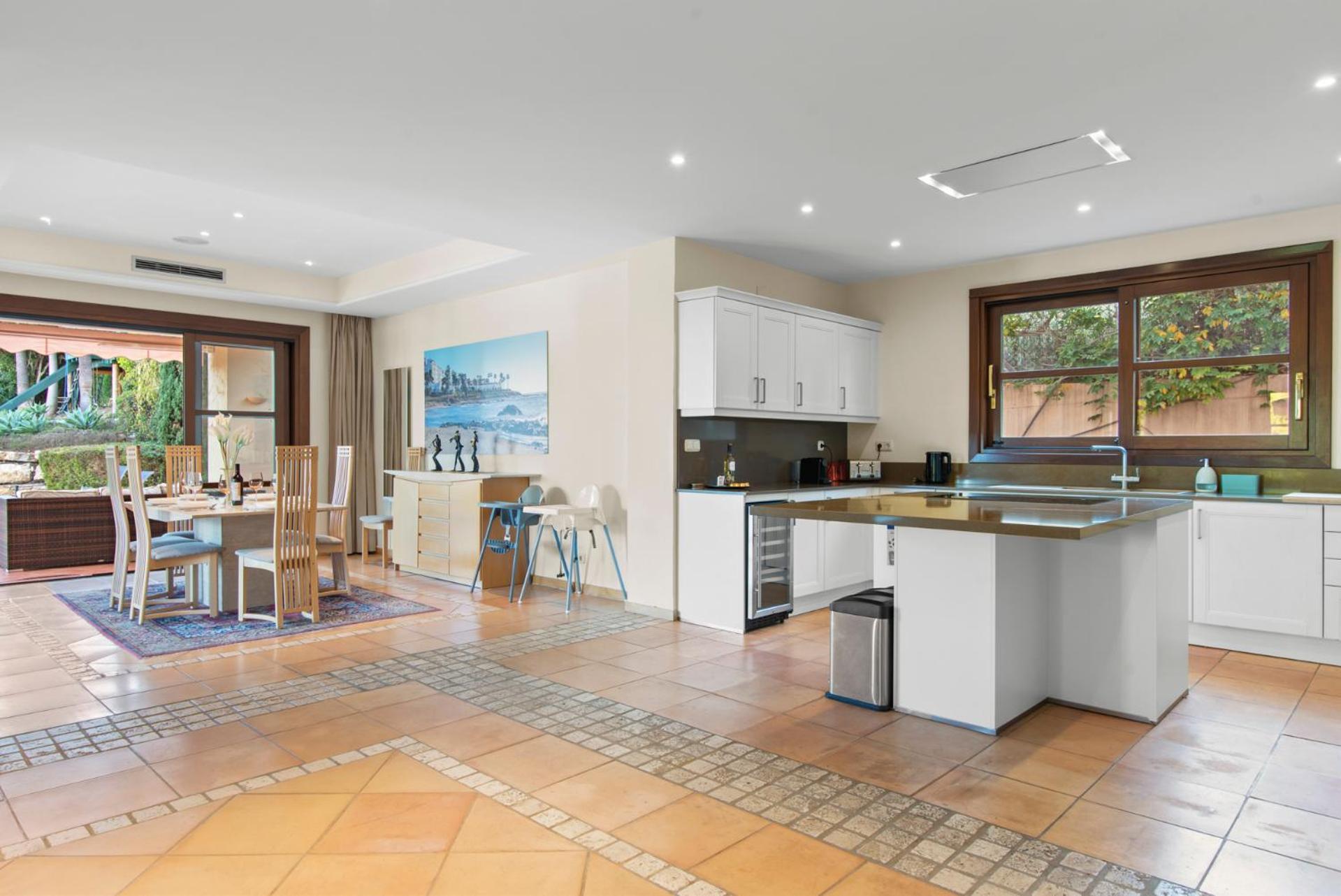 Luxury Villa Robledal By Mabiente - Views Of The Sea And The Golf Course Marbella Kültér fotó